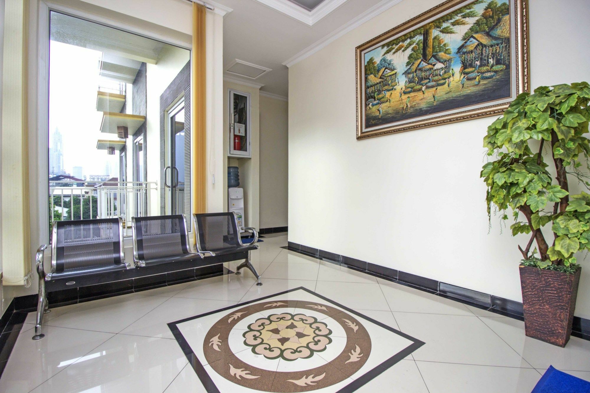 Rumah tetamu Reddoorz Near Itc Kuningan Jakarta